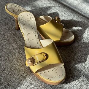 Chanel Butter Yellow Patent Women's Heels 💛